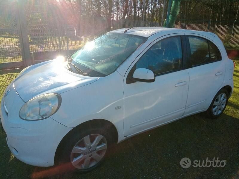 Usata Nissan Micra 80 CV (58 kW) 2011 Bianco Utilitaria