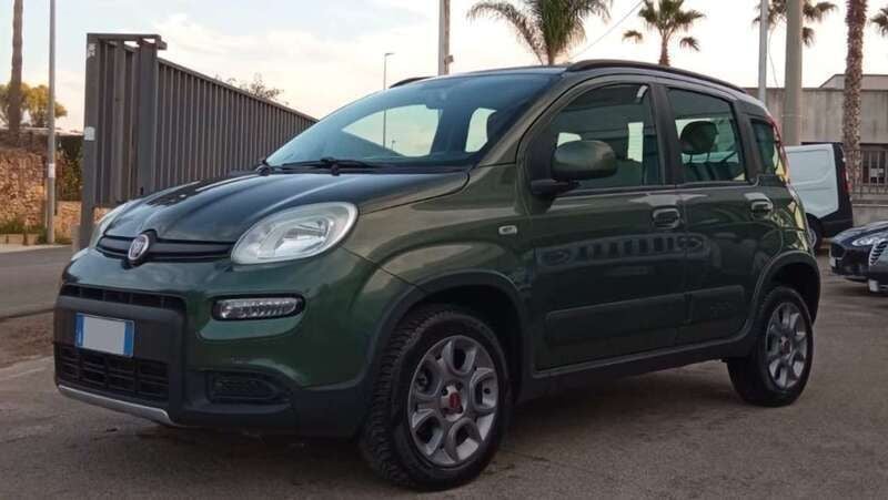 Usata Fiat Panda 4x4 75 CV (55 kW) 2015 Verde Utilitaria