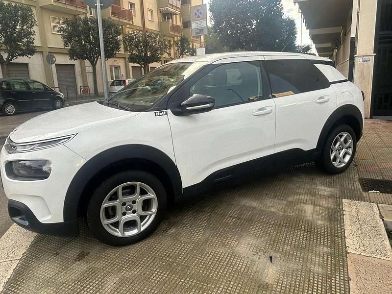 Usata Citroën C4 Cactus Shine 102 CV (75 kW) 2020 Bianco Utilitaria