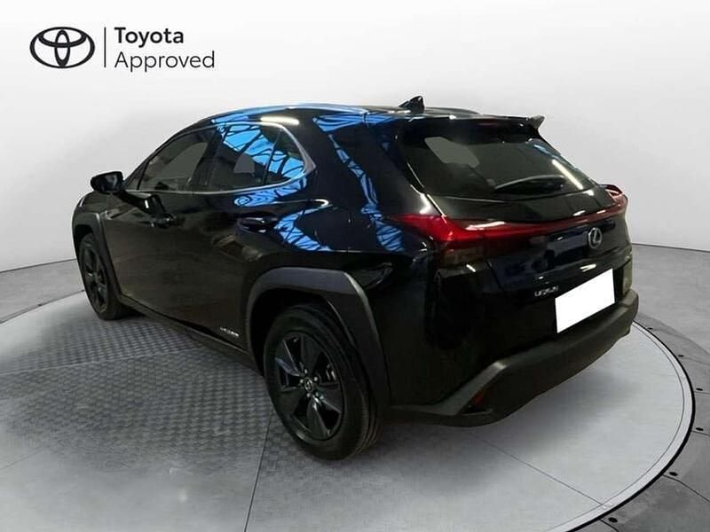 Usata Lexus UX 250h Executive Line 184 CV (135 kW) 2022 Nero SUV