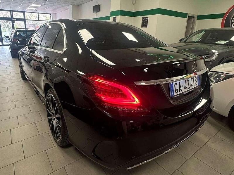 Usata Mercedes C300 Premium 245 CV (180 kW) 2020 Nero Berlina