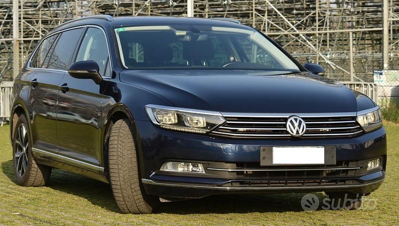 Usata VW Passat 150 CV (110 kW) 2015 Blu Station wagon