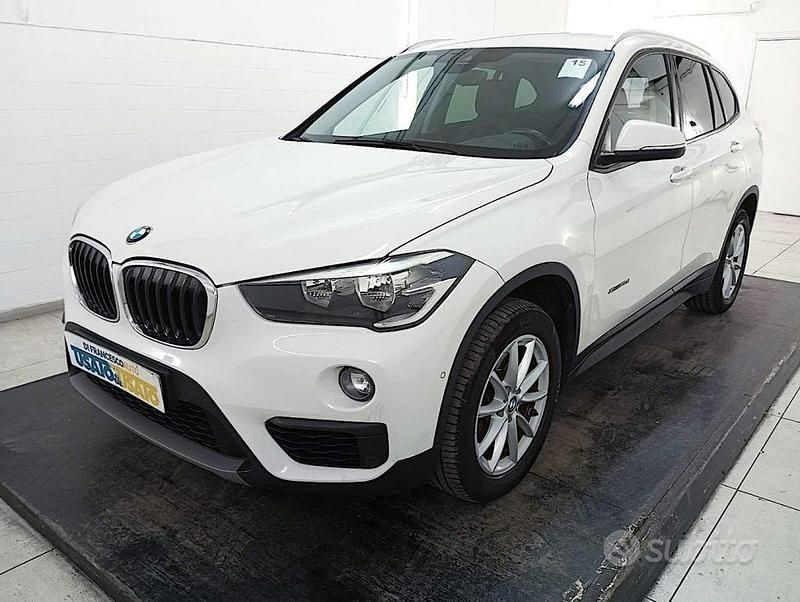 Usata BMW X1 Comfort Edition 190 CV (139 kW) 2015 Bianco metallizzato SUV