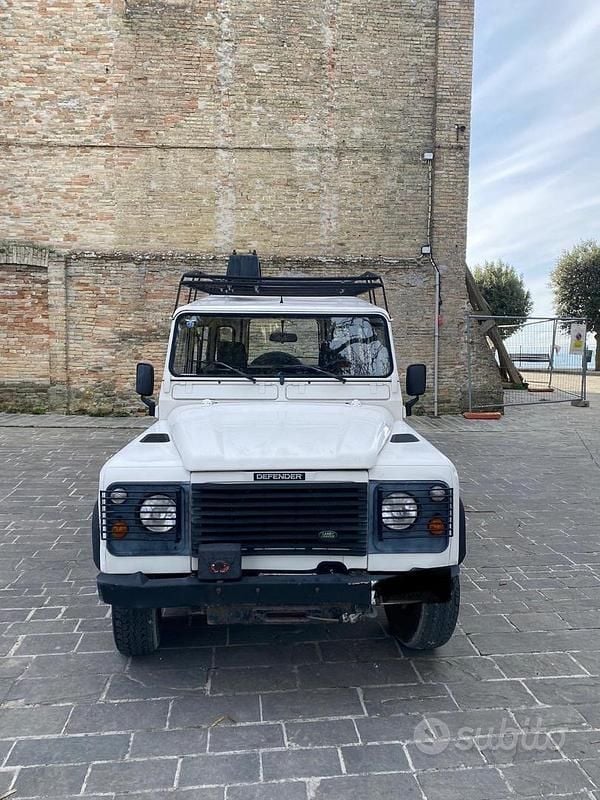 Usata Land Rover Defender 1990 Bianco SUV