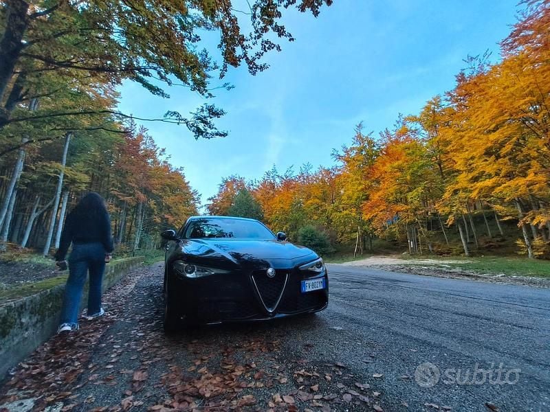 Usata Alfa Romeo Giulia 160 CV (117 kW) 2019 Nero Berlina