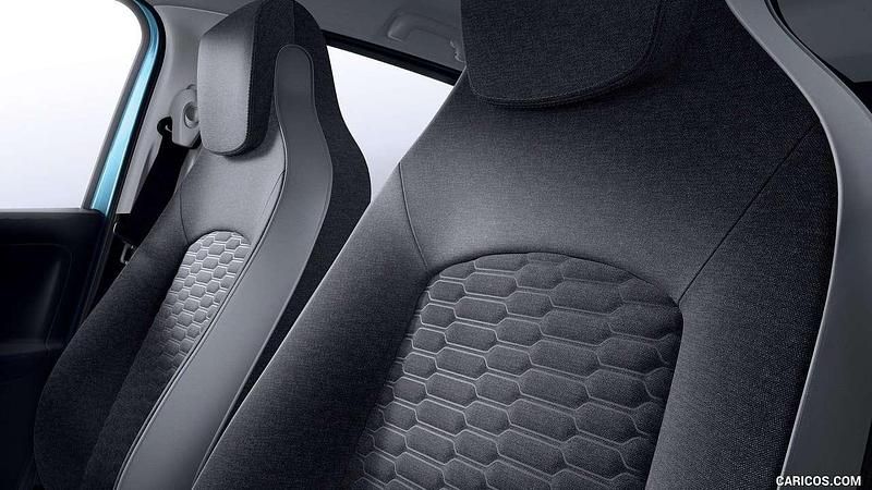 Usata Renault Zoe Life 80 kW (109 CV) 2022 Blu/azzurro Utilitaria