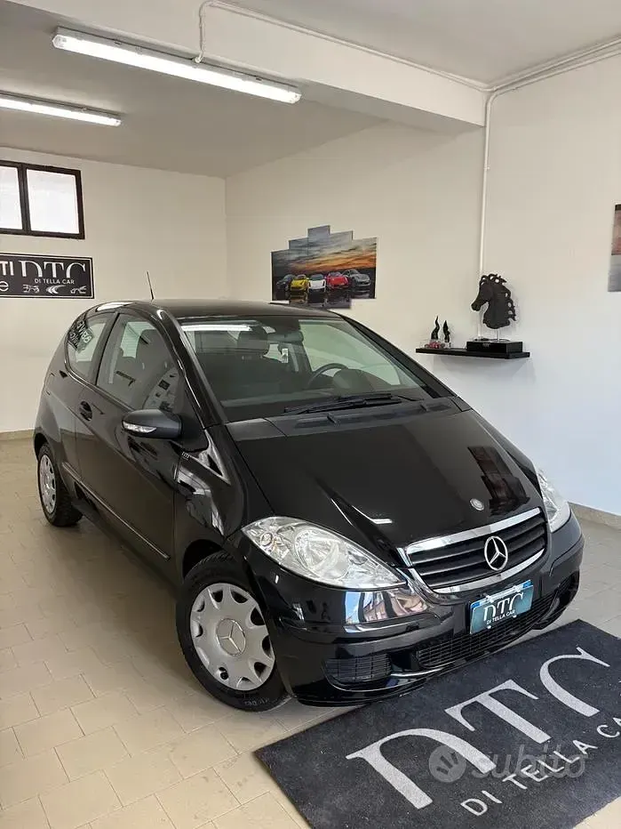 Usata Mercedes A180 Elegance 109 CV (80 kW) 2007 Nero Berlina