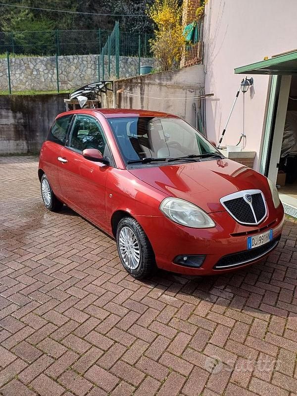 Usata Lancia Ypsilon 2007 Utilitaria