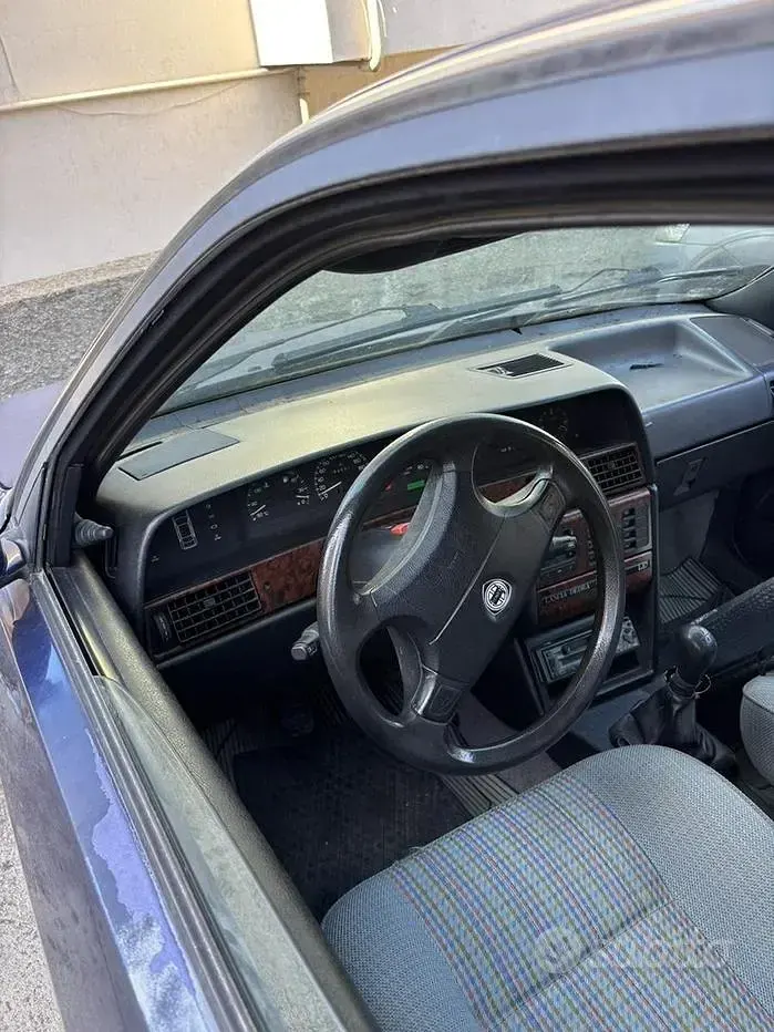Usata Lancia Dedra 90 CV (66 kW) 1996 Nero Berlina