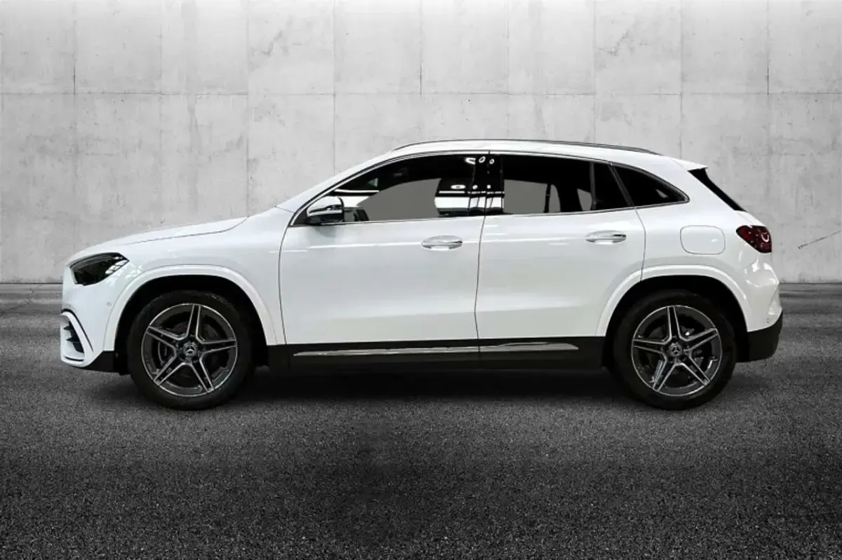 Usata Mercedes GLA200 Advanced Plus 150 CV (110 kW) 2025 Bianco SUV