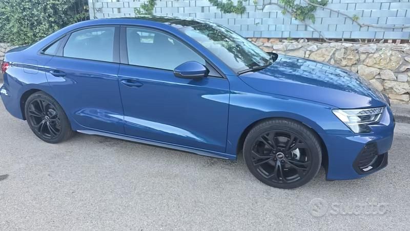 Usata Audi A3 S-Line 150 CV (110 kW) 2025 Blu Berlina