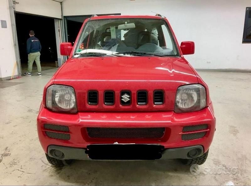 Usata Suzuki Jimny 85 CV (62 kW) 2008 Verde SUV
