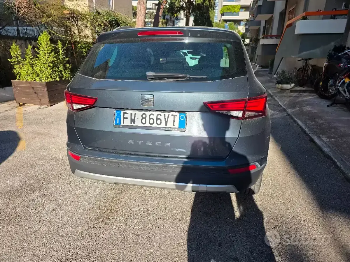 Usata Seat Ateca 115 CV (84 kW) 2019 Grigio SUV