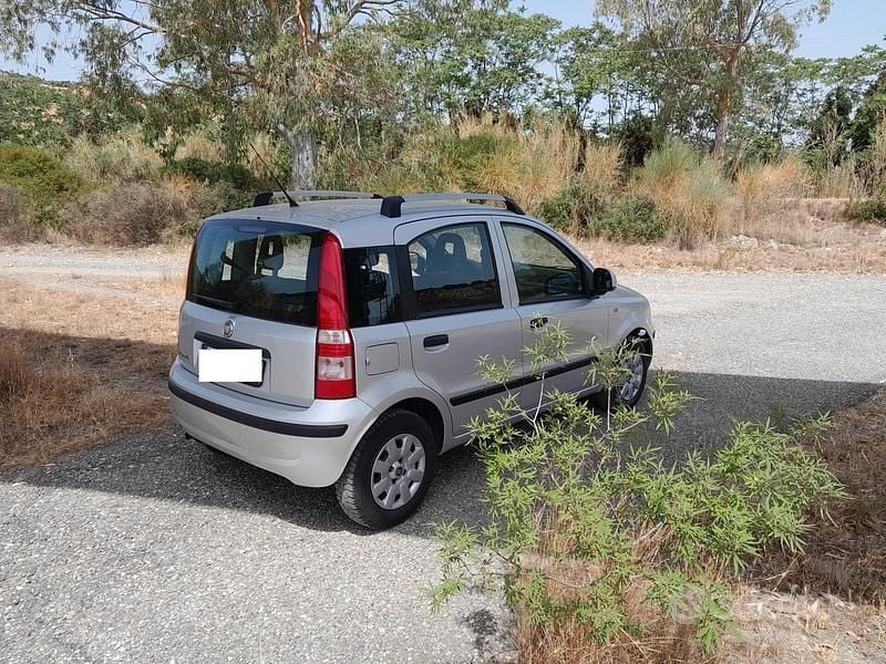 Usata Fiat Panda Dynamic 69 CV (50 kW) 2011 Grigio Berlina