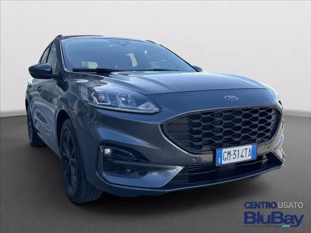 Usata Ford Kuga ST-Line 150 CV (110 kW) 2023 Magnetic grey SUV