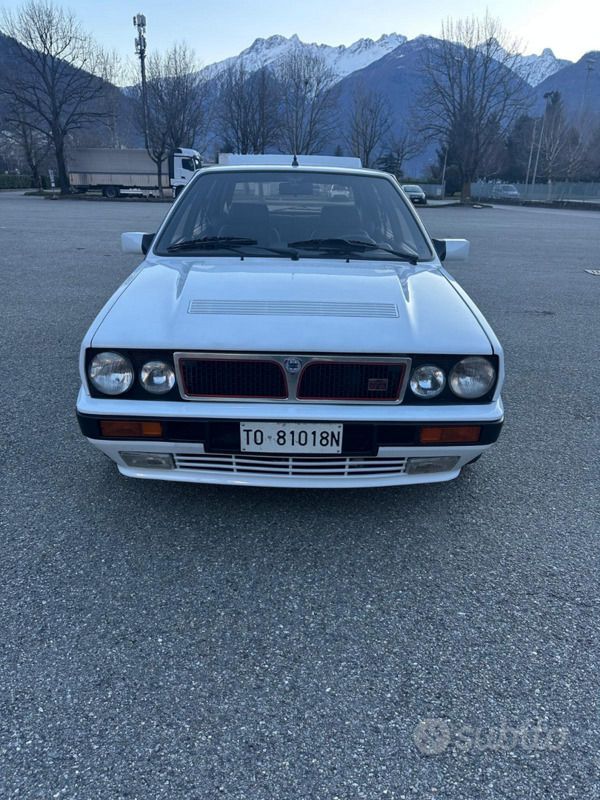 Usata Lancia Delta 196 CV (144 kW) 1990 Bianco Utilitaria