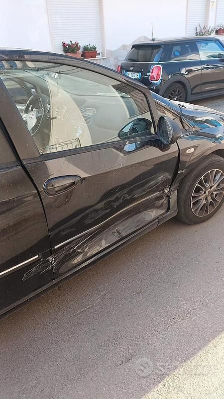 Usata Fiat Punto Evo 75 CV (55 kW) 2010 Nero Utilitaria