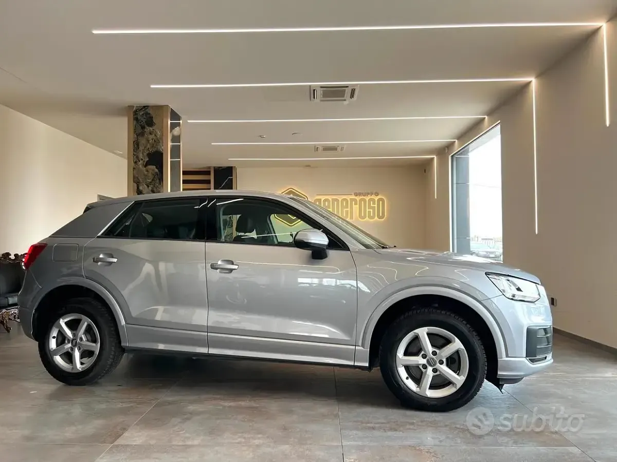 Usata Audi Q2 Ambiente 150 CV (110 kW) 2020 Grigio SUV