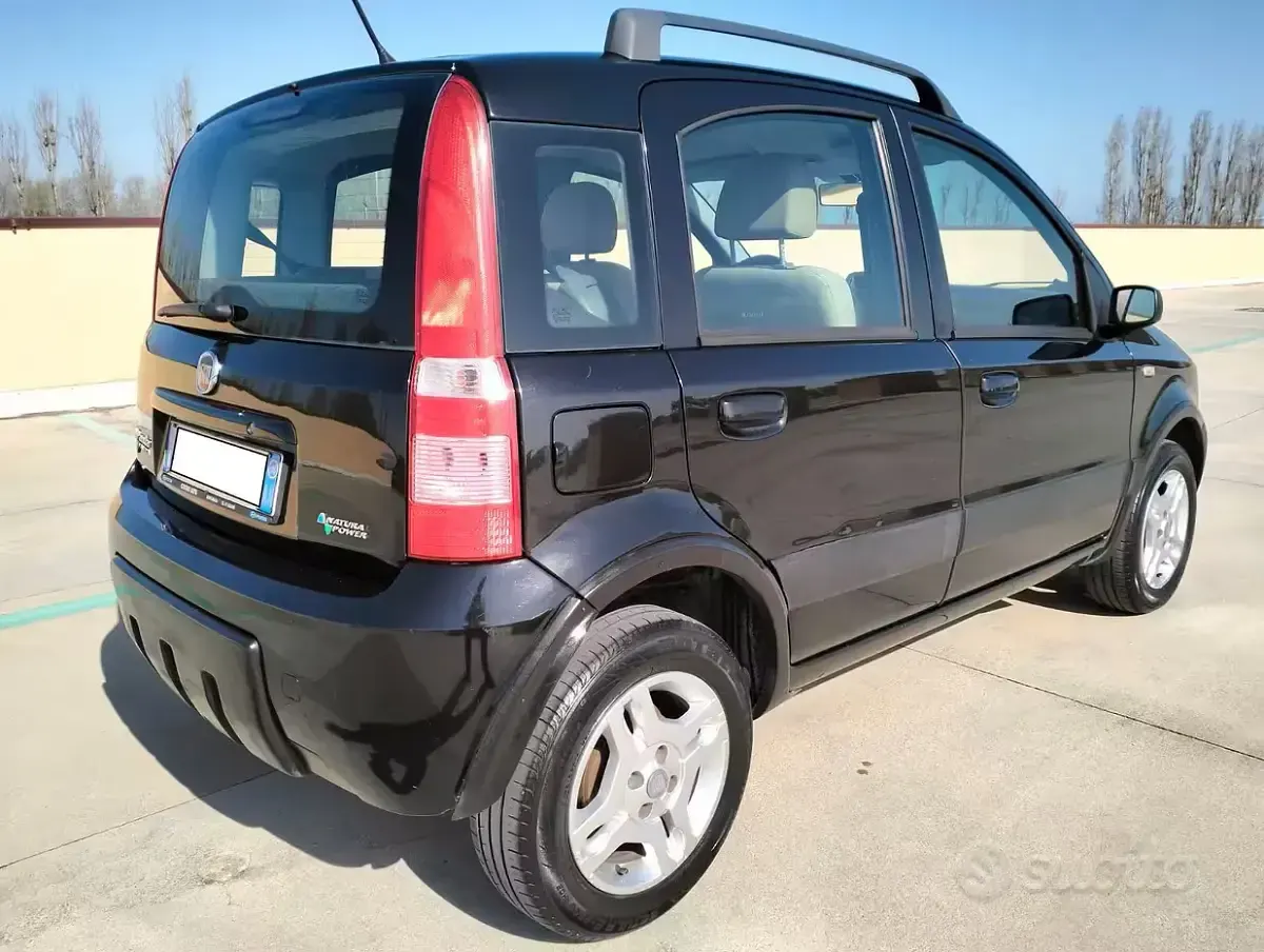 Usata Fiat Panda Climbing 60 CV (44 kW) 2008 Nero Utilitaria