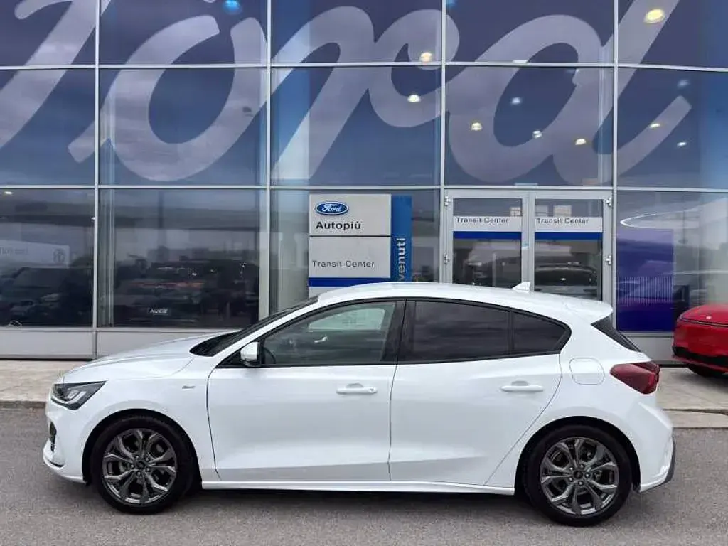 Brugt Ford Focus ST-Line 125 HK (91 kW) 2023 Hvid Sedan