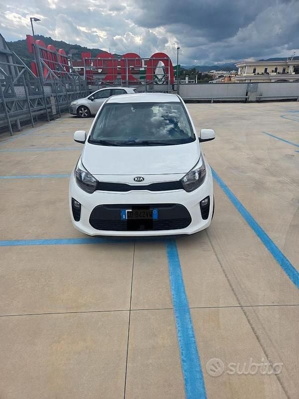 Bianco Usata 2021 Kia Picanto Urban Due volumi | 9800 € (Ottimo prezzo) - Immagine 1/4