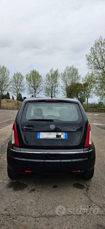 Usata Lancia Musa 95 CV (69 kW) 2012 Nero Monovolume