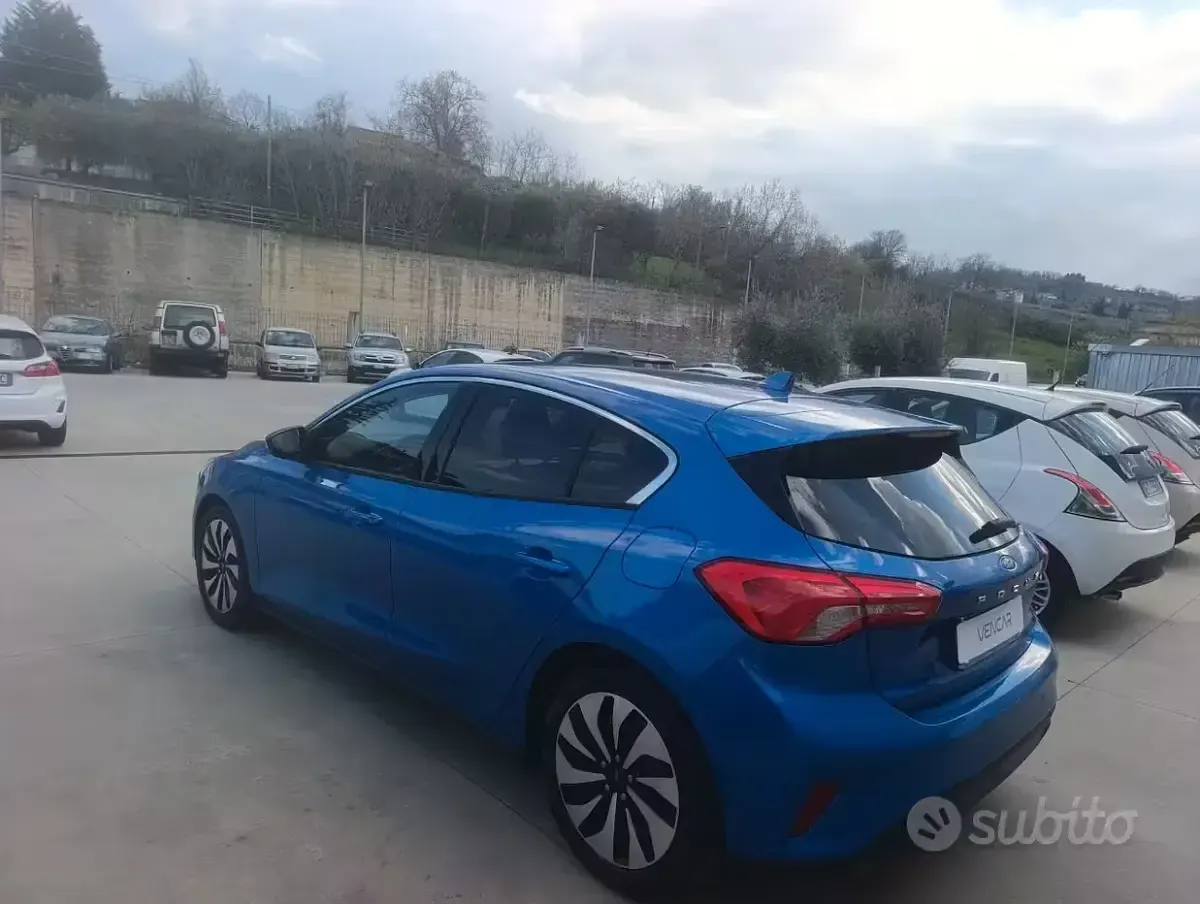Usata Ford Focus Business Edition 120 CV (88 kW) 2019 Bluazzurro Berlina