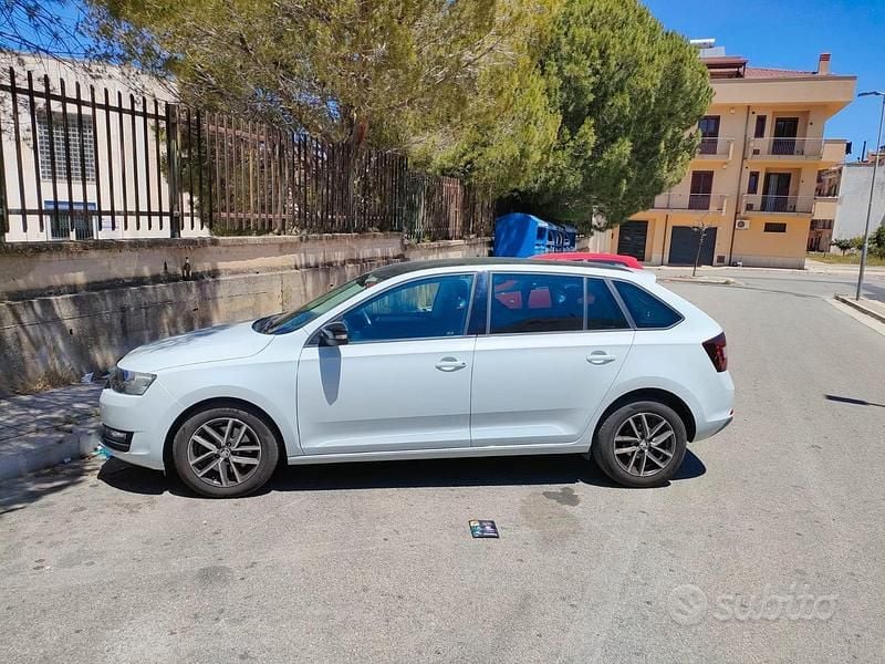 Usata Skoda Rapid 116 CV (85 kW) 2018 Bianco Berlina