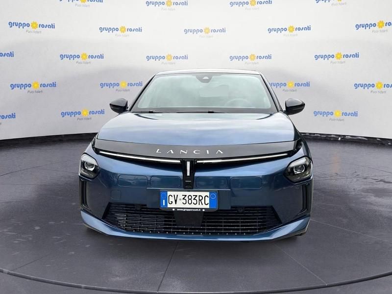 Usata Lancia Ypsilon 114 kW (156 CV) 2024 Blu/azzurro Utilitaria