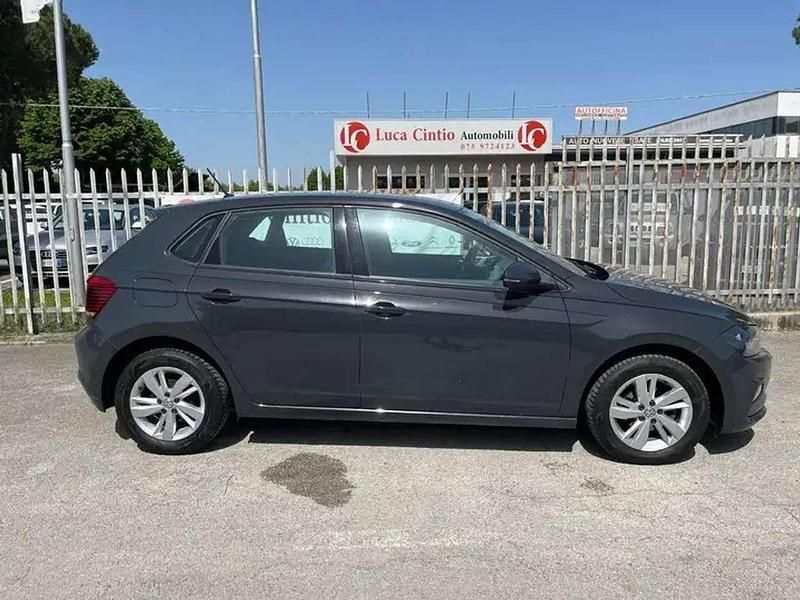 Usata VW Polo Highline 90 CV (66 kW) 2018 Grigio Utilitaria