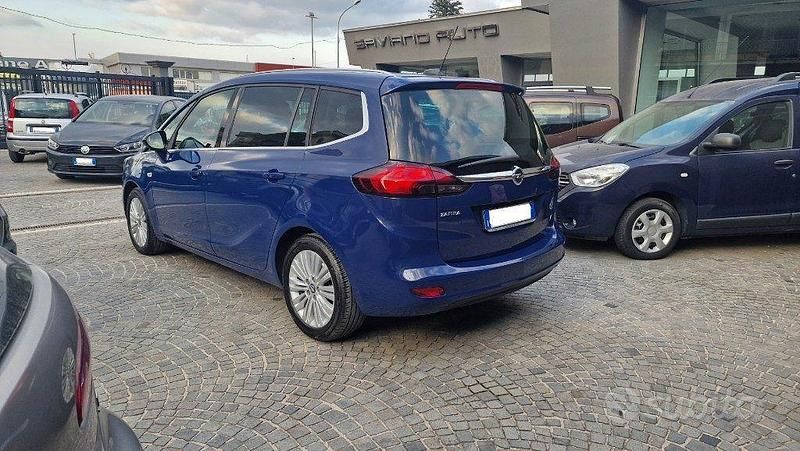 Usata Opel Zafira Innovation 134 CV (98 kW) 2018 Blu Monovolume