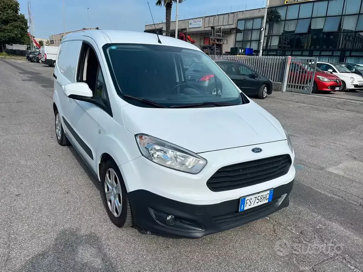Usata Ford Transit Courier 75 CV (55 kW) 2018 Bianco Furgone