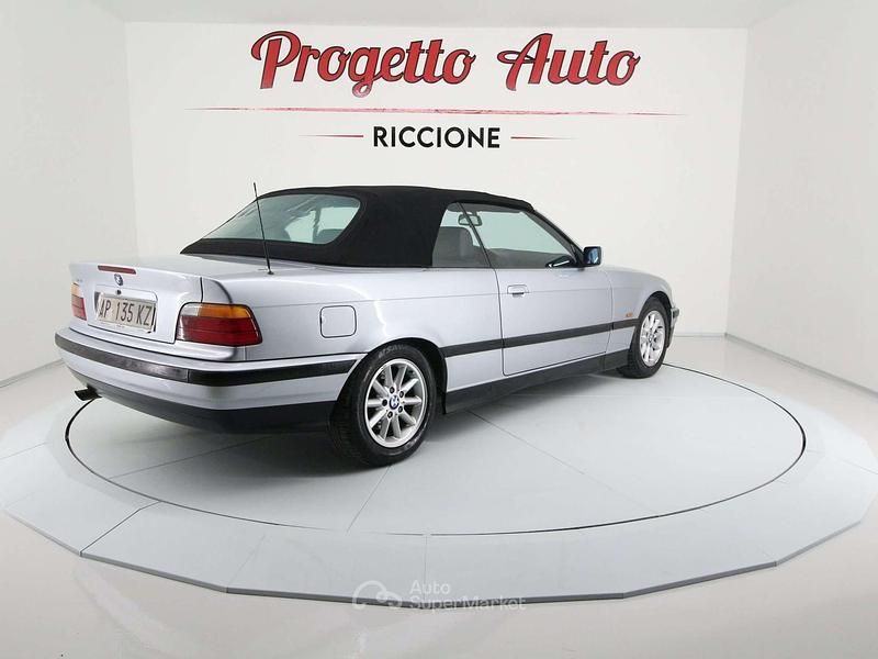 Usata BMW 320 Cabriolet 150 CV (110 kW) 1997 Grigio Cabrio