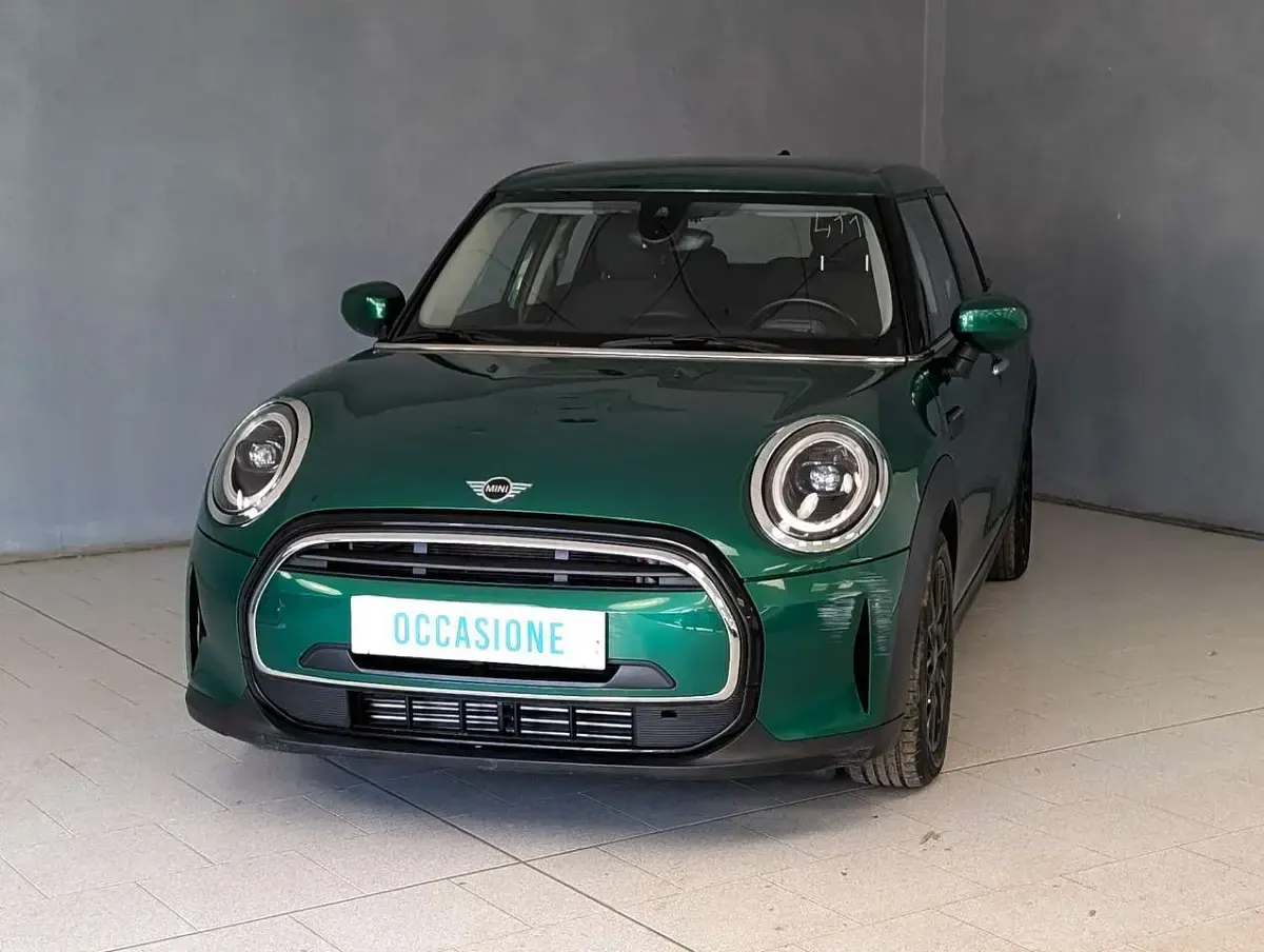 Usata Mini Cooper Classic 136 CV (100 kW) 2023 Verde Utilitaria
