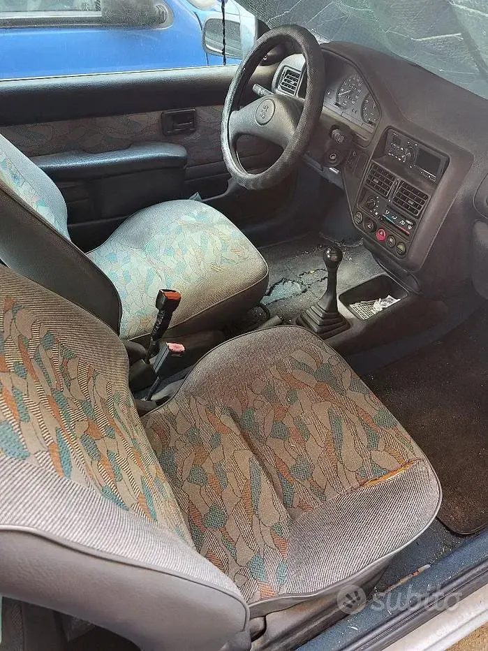 Usata Peugeot 106 60 CV (44 kW) 1997 Grigio Utilitaria