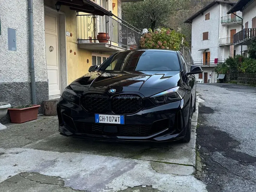 Usata BMW M135 306 CV (225 kW) 2022 Nero Utilitaria