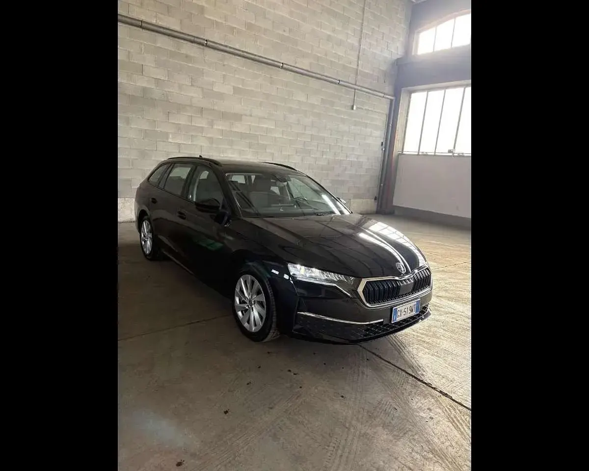 Usata Skoda Octavia Selection 150 CV (110 kW) 2024 Nero Station wagon