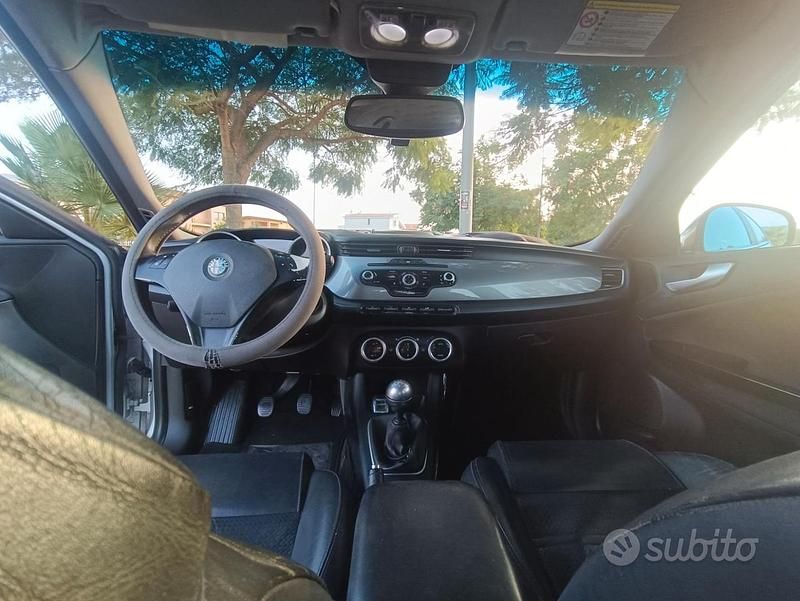 Usata Alfa Romeo Giulietta 170 CV (125 kW) 2011 Utilitaria