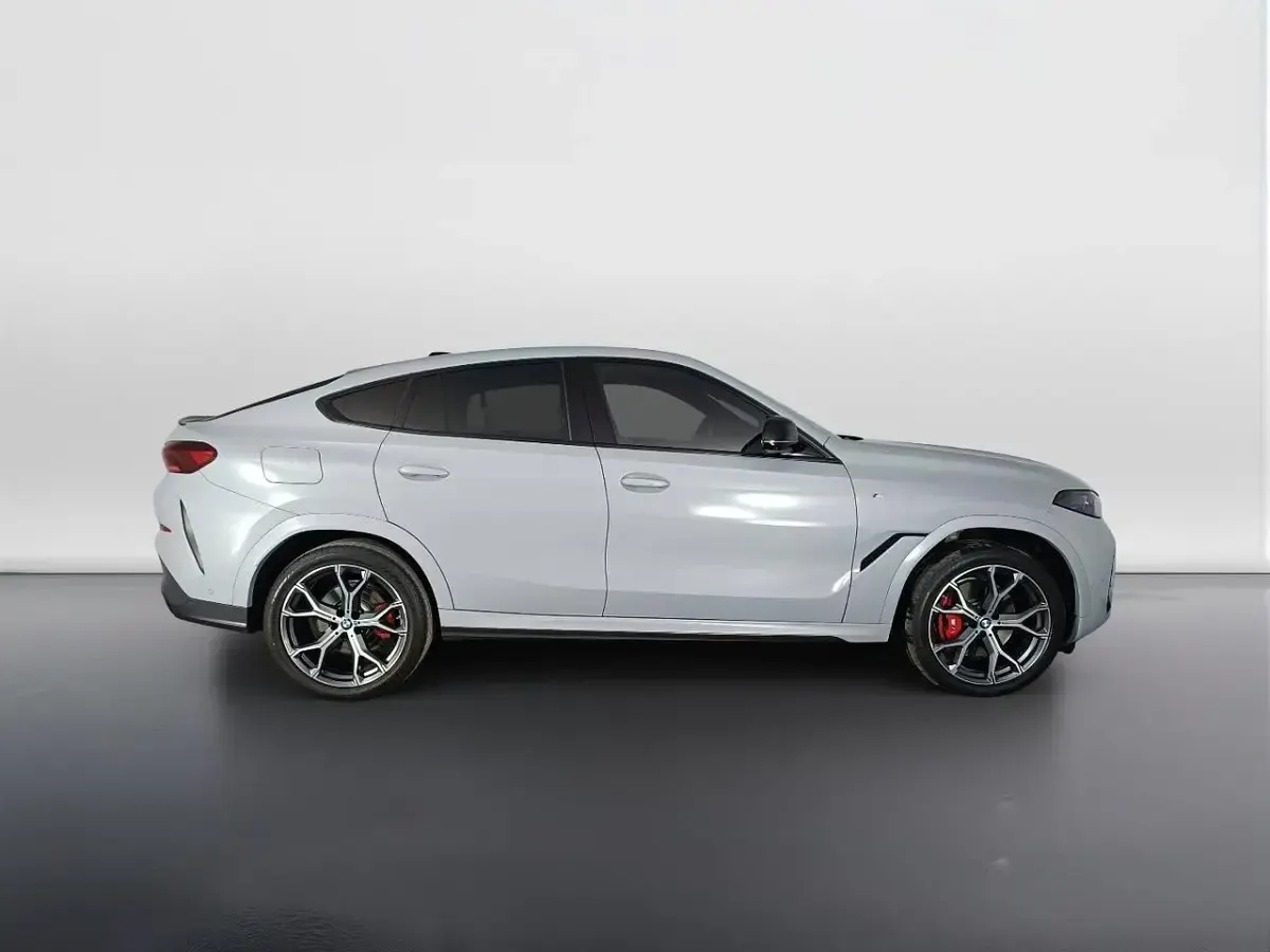 Usata BMW X6 M Sport 286 CV (210 kW) 2024 Grigio SUV