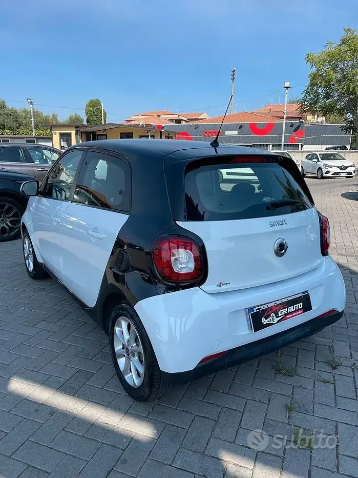 Usata Smart ForFour Passion 71 CV (52 kW) 2017 Bianco Utilitaria