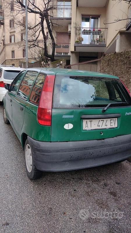 Usata Fiat Punto 54 CV (39 kW) 1994 Verde Berlina