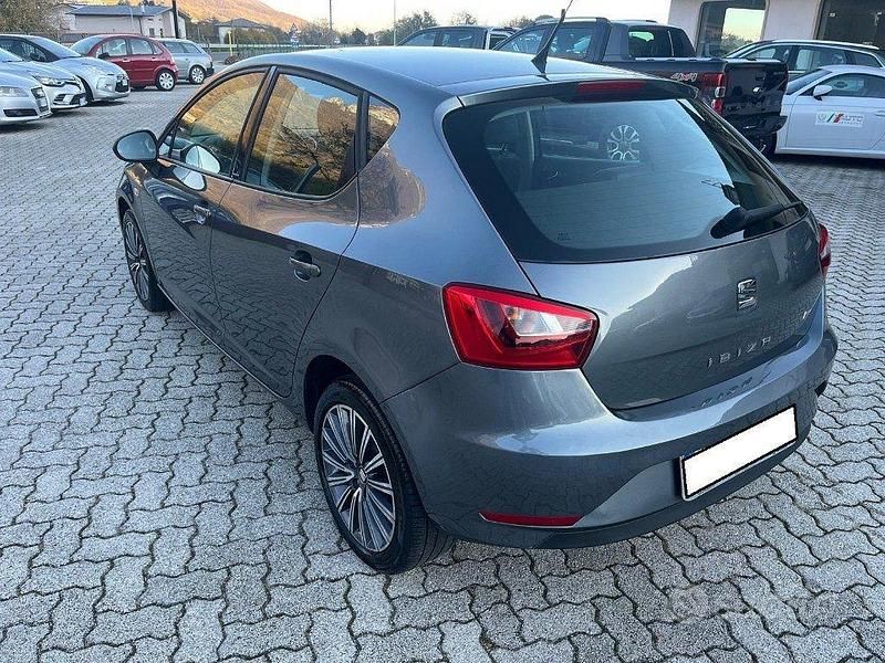 Usata Seat Ibiza CONNECT 75 CV (55 kW) 2017 Grigio scuro Berlina