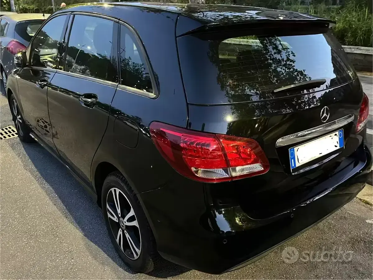 Usata Mercedes B200 136 CV (100 kW) 2017 Utilitaria