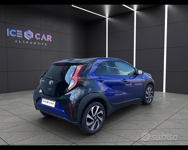 Second-hand Toyota Aygo X Trend 72 CP (52 kW) 2025 Albastru SUV