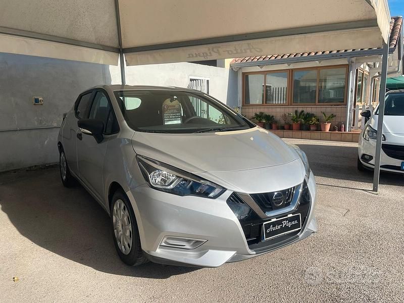 Usata Nissan Micra Visia 71 CV (52 kW) 2017 Grigio Berlina