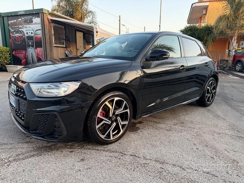 Usata Audi A1 115 CV (84 kW) 2021 Nero SUV