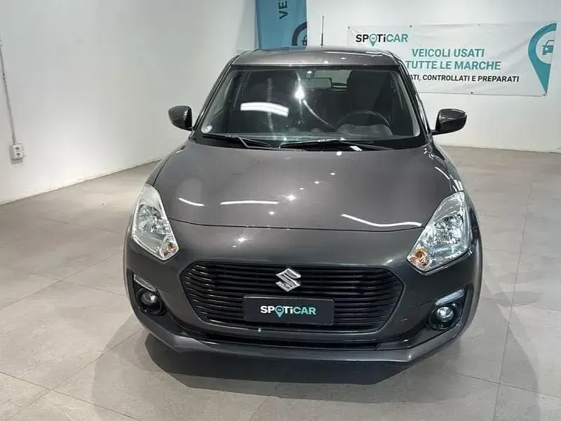 Usata Suzuki Swift Cool 90 CV (66 kW) 2020 Grigio Utilitaria