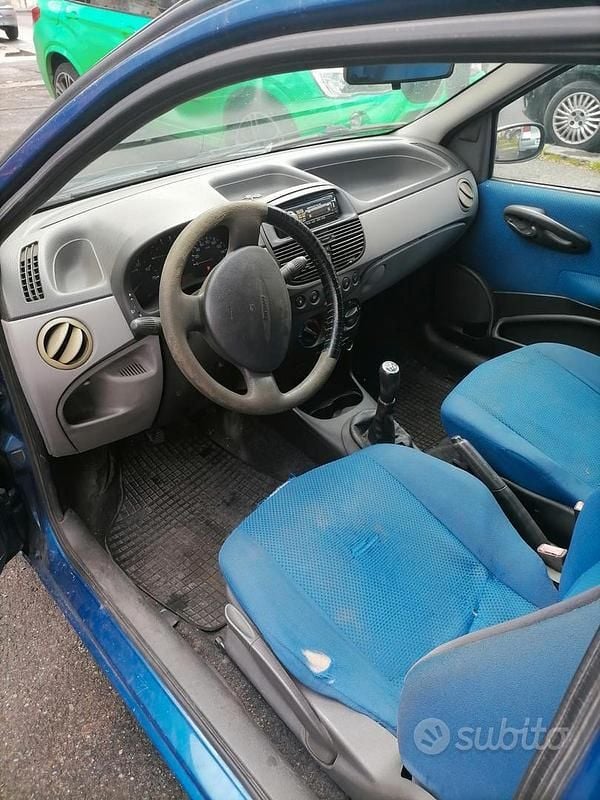 Brugt Fiat Punto 60 HK (44 kW) 2000 Blå Hatchback