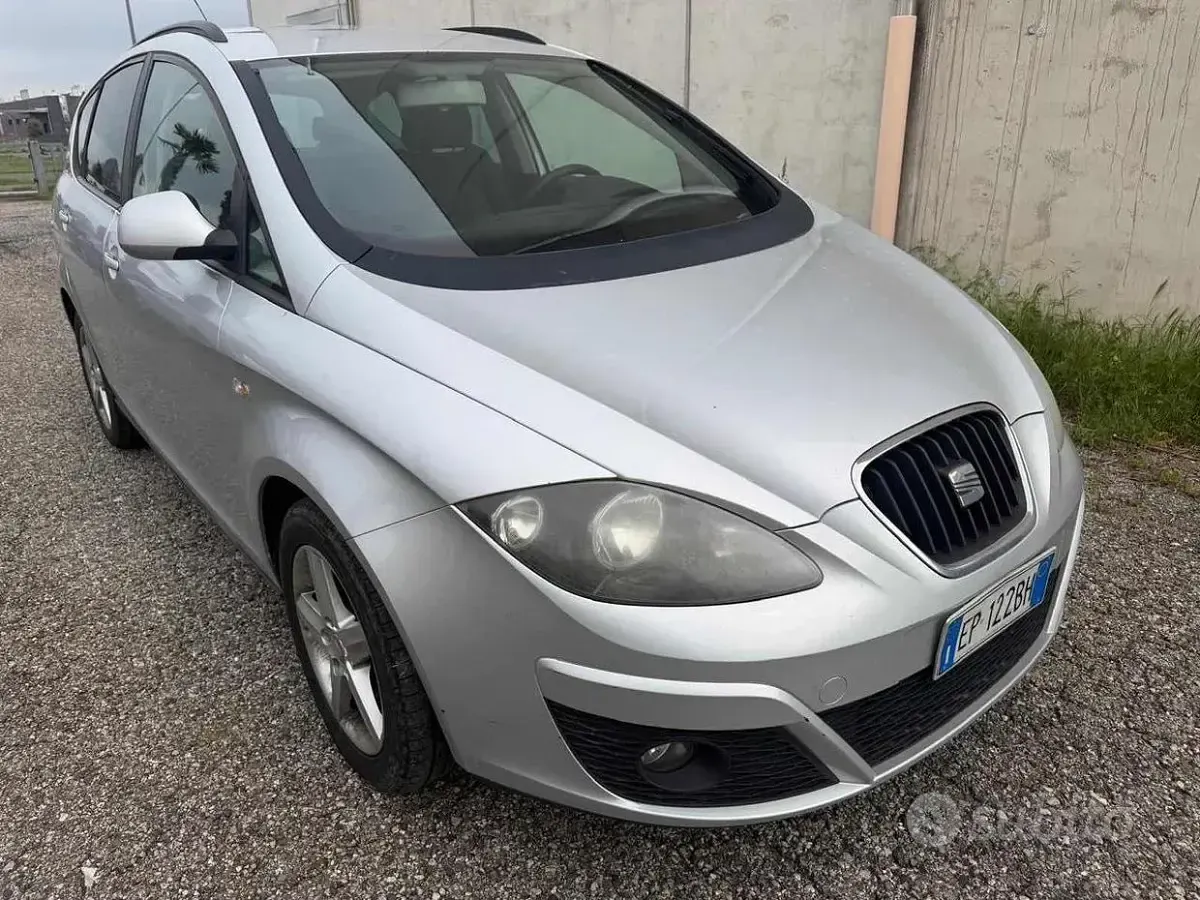 Usata Seat Altea XL Reference 90 CV (66 kW) 2012 Grigio Monovolume