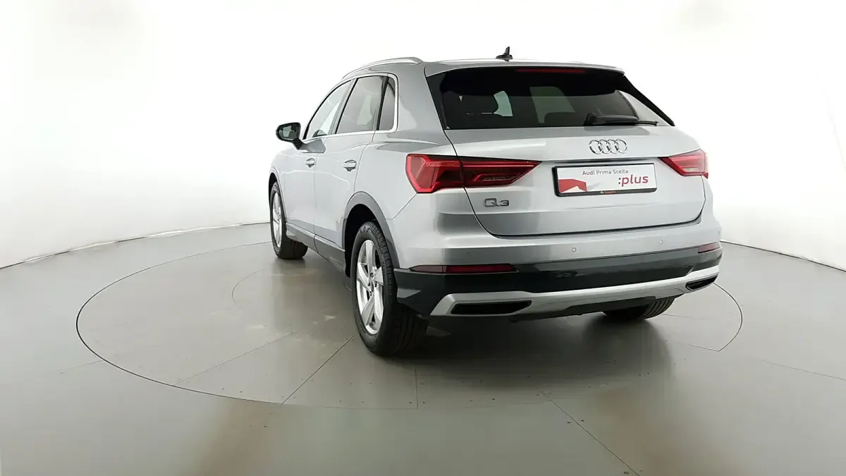 Usata Audi Q3 Advanced Plus 150 CV (110 kW) 2024 Argento fioretto met SUV